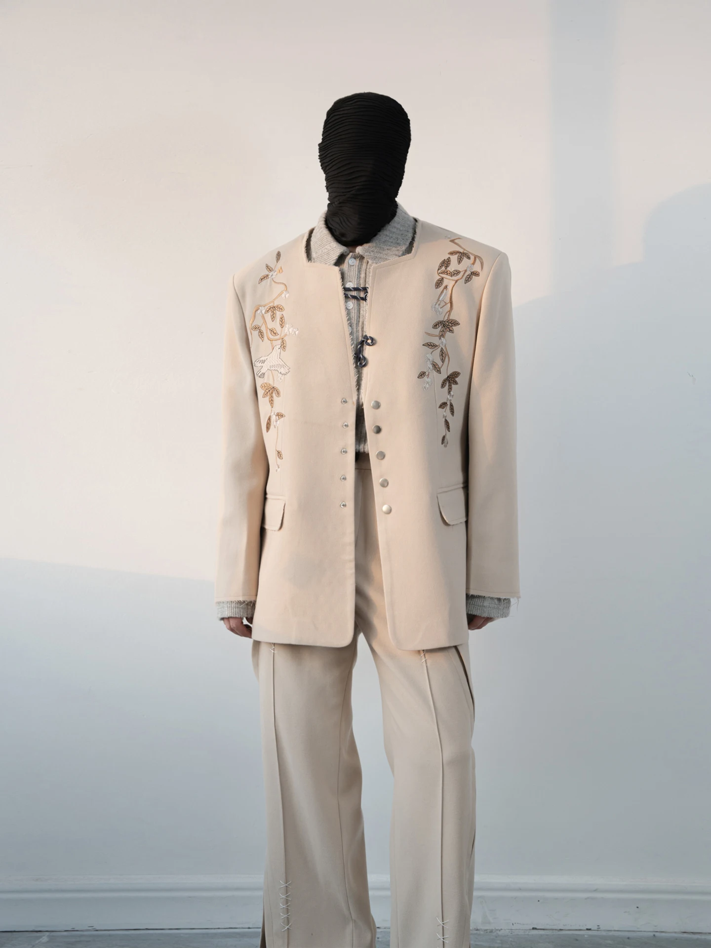 men's 2025 winter new light luxury high end tailored coats embroidered suit jackets long sleeve stylish men's fashion blazers